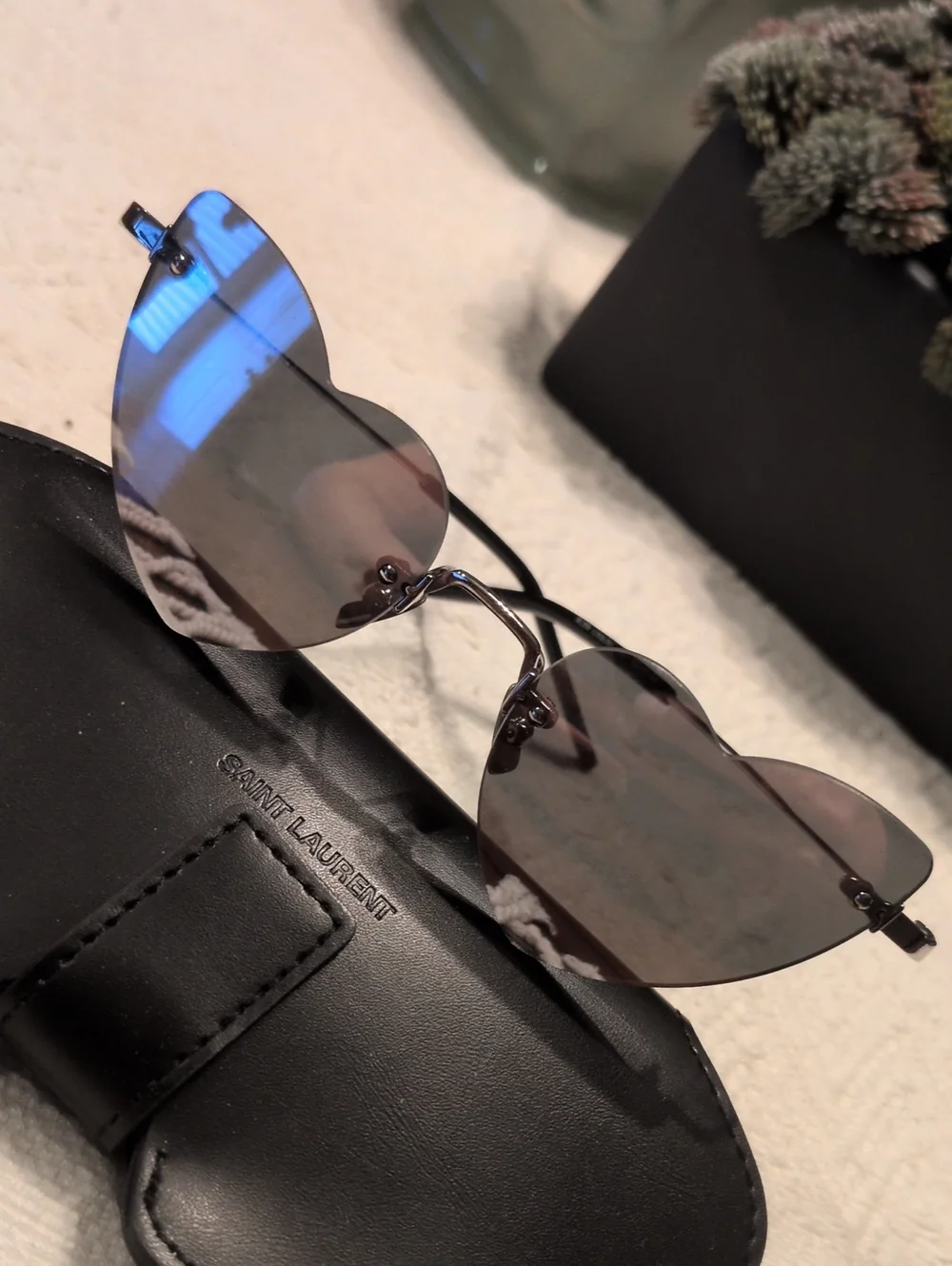 SAINT LAURENT Loulou Mirrored Heart Sunglasses